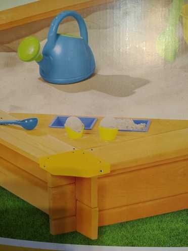 Детски пясъчник с капак и кът за сладолед