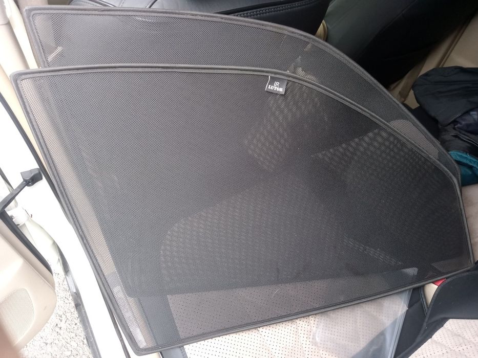 Продам на мерс кабана сетку передних боковых стекл