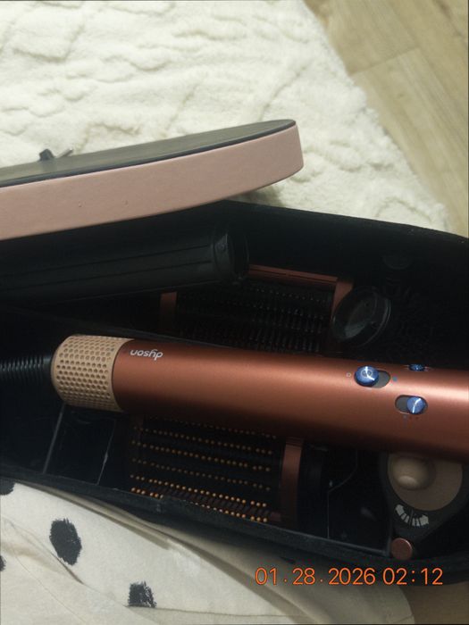 Дайсон новый , только с кнопкой проблема , взяза на 250тыс