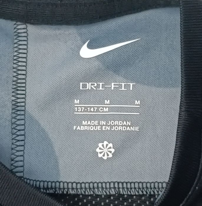 Nike DRI-FIT Tee оригинална тениска ръст 137-147см Найк спорт фланелка