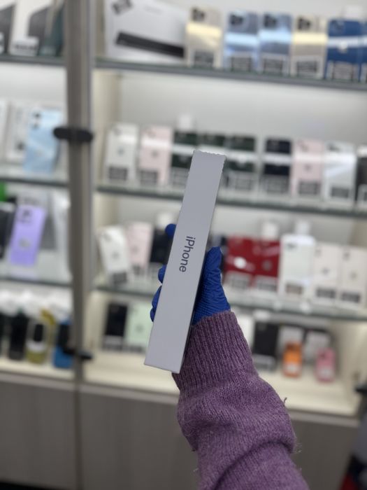 Humor GSM oferă spre vânzare / iPhone 17 Pro Max / 512 GB / Deep Blue / Nou Sigilat / Garanție 24 luni / Rate