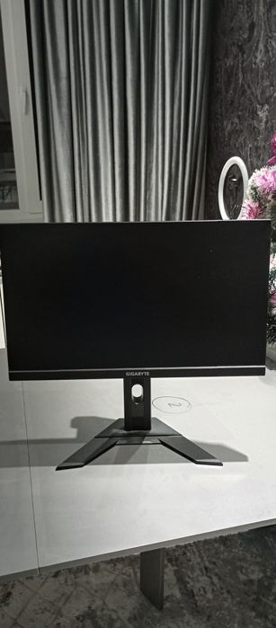 Монитор игровой Gigabyte