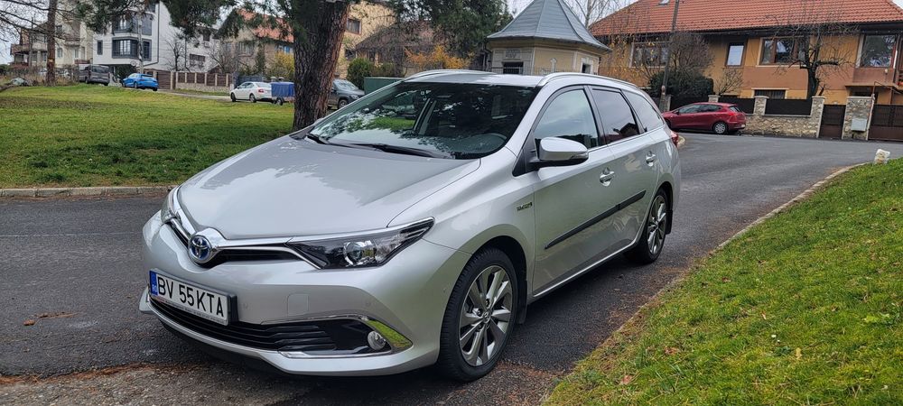 Toyota auris 1.8 hybrid 2018- 28 mii km.
