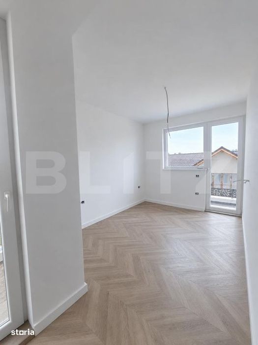 Penthouse de vanzare, 68 mp, zona Tractorul
