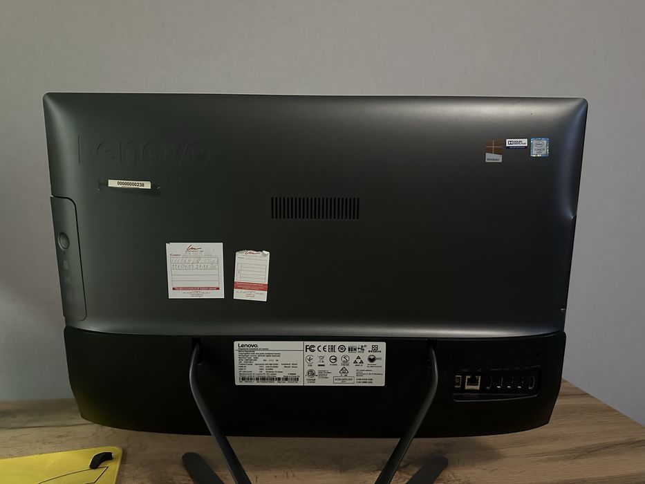 Моноблок Lenovo IdeaCentre 23” / Intel Core i5 / 1 ТБ / GeForce 920A