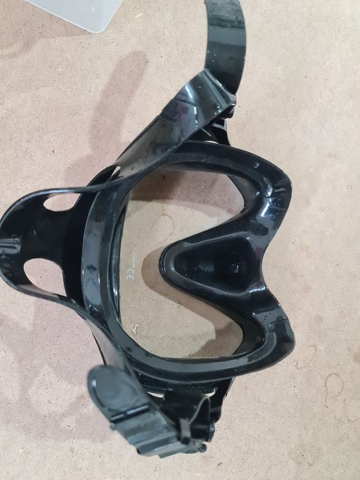 Подводная маска для дайвинга