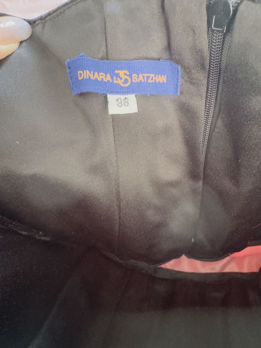 Платье бренда Dinara Satzhan