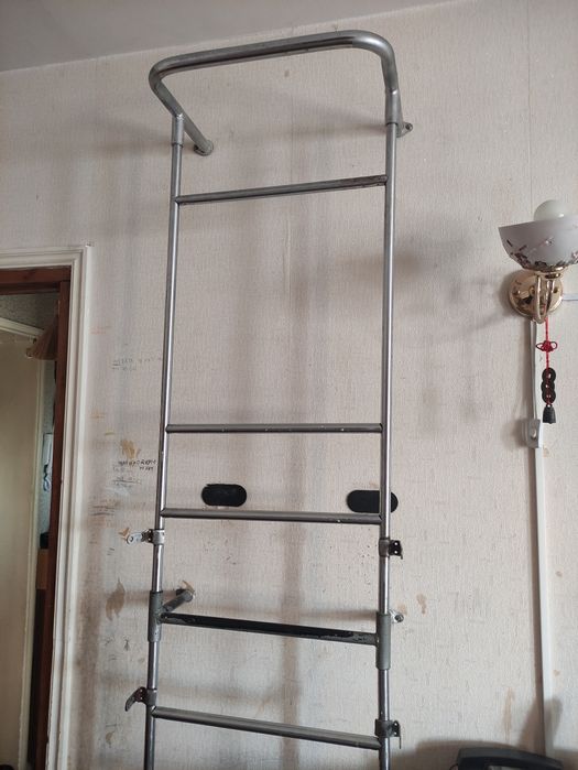 Спортивный инвентарь (шведская стенка)