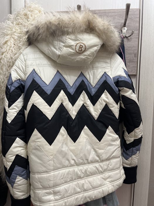 Продам куртки теплые