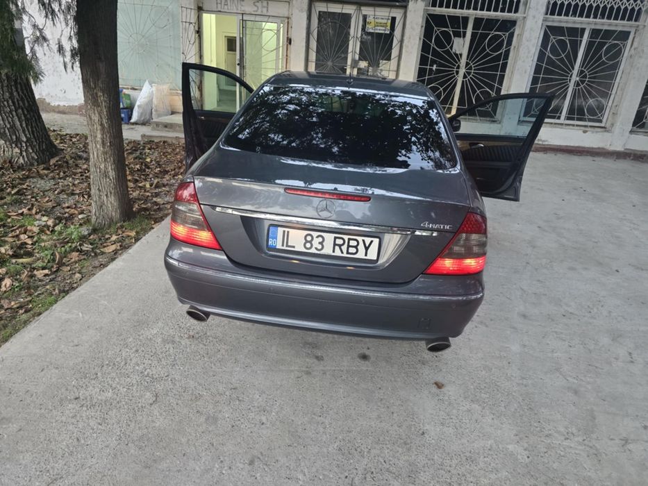 Vând Mercedes E280 cdi