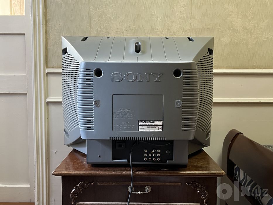 Телевизор Sony Trinitron KV-HW21M80
