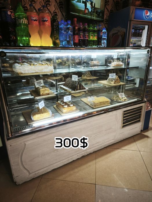 Витринный Холодилник торт учун