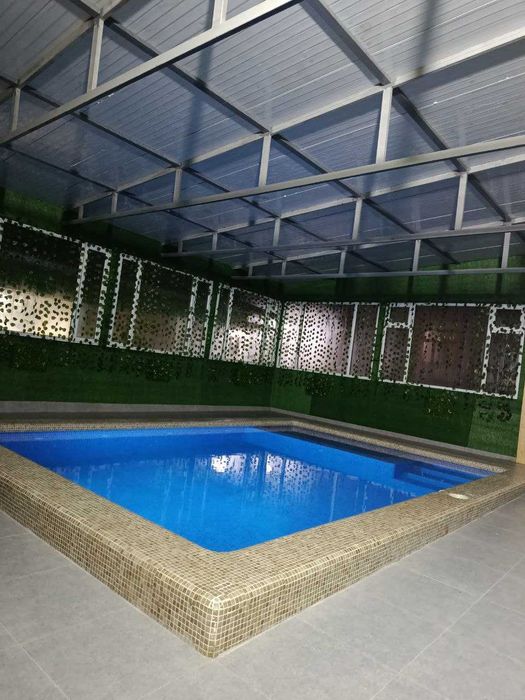 Дача без посредников с зимним бассейнам