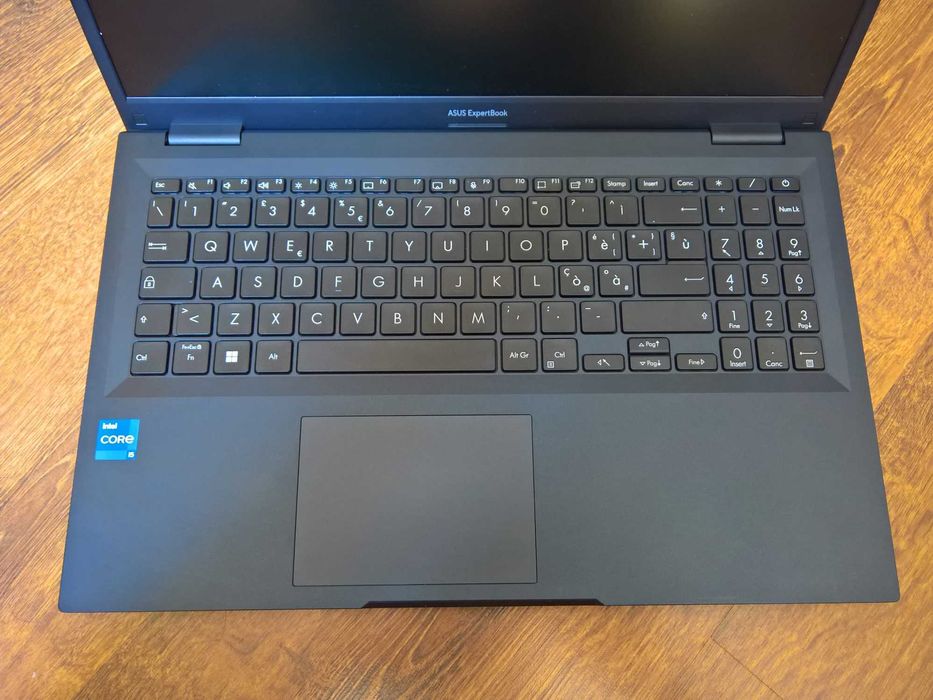 15.6" ASUS ExpertBook B1, i5-1235U, 16GB DDR4, 512GB NVMe