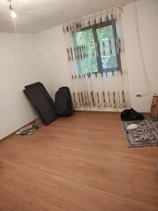 Casă de vânzare com. Nucşoara