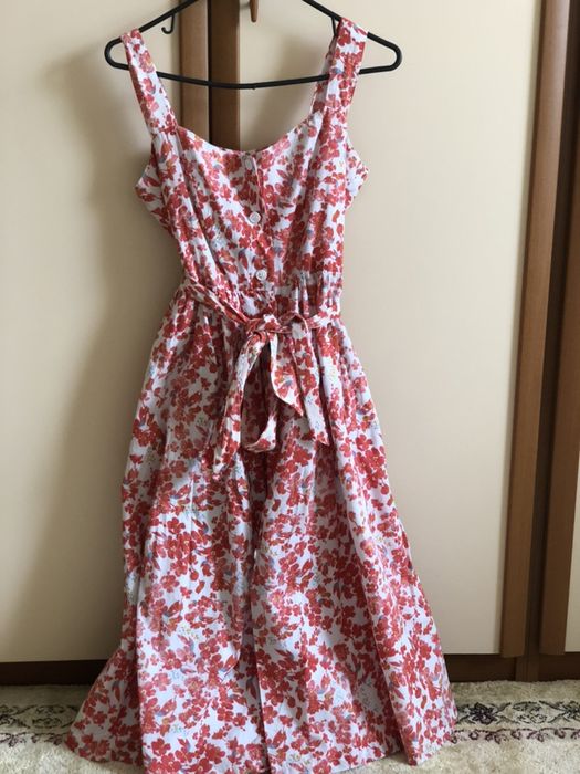 Все платья по 2000 тг