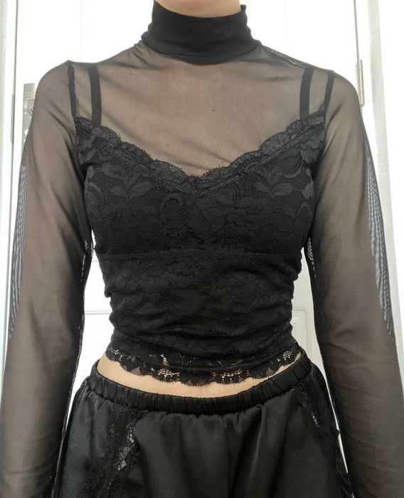 Top negru dantela