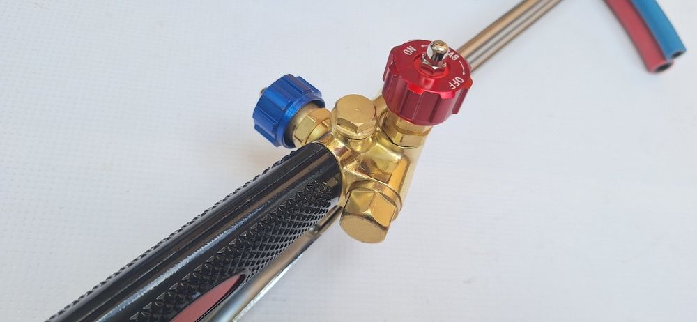 Резак, резаци с вградени клапани, маркучи, вентили, дюзи