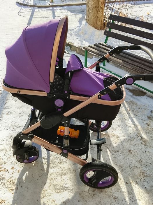 Коляска всесезонка.