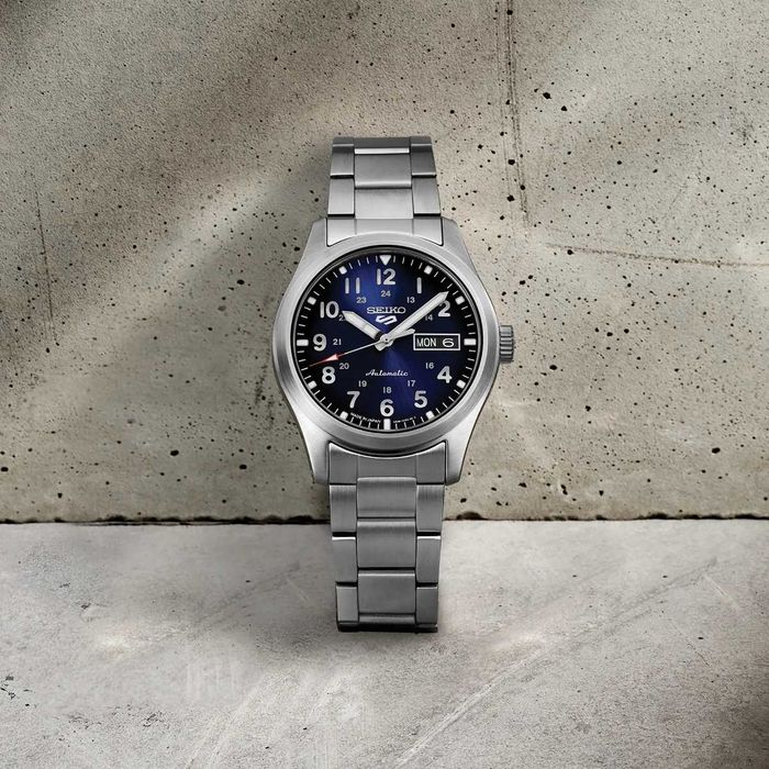 Seiko 5 Field 39.4mm Blue dial SRPG29