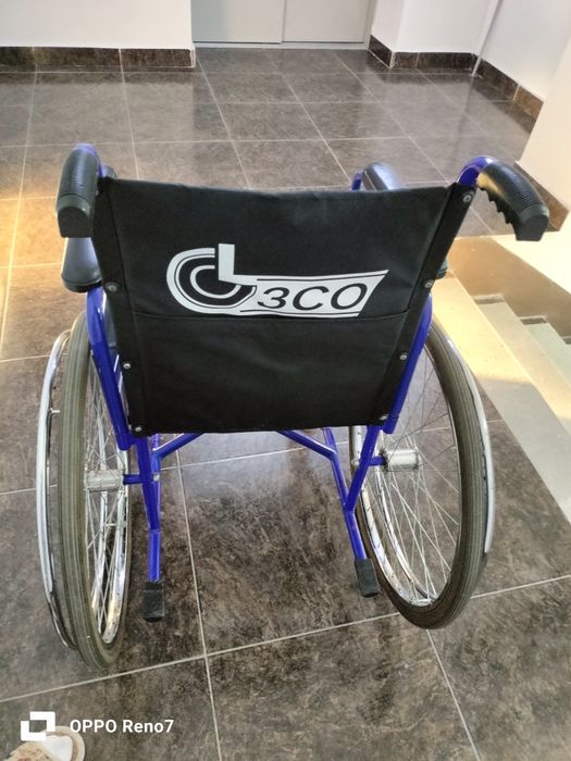 Продаю инвалидную коляску