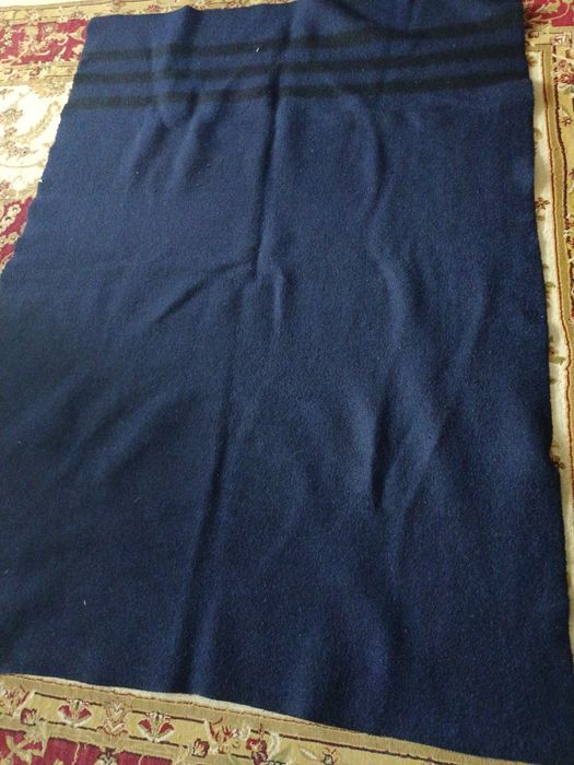 Одеяло полушерстяное.