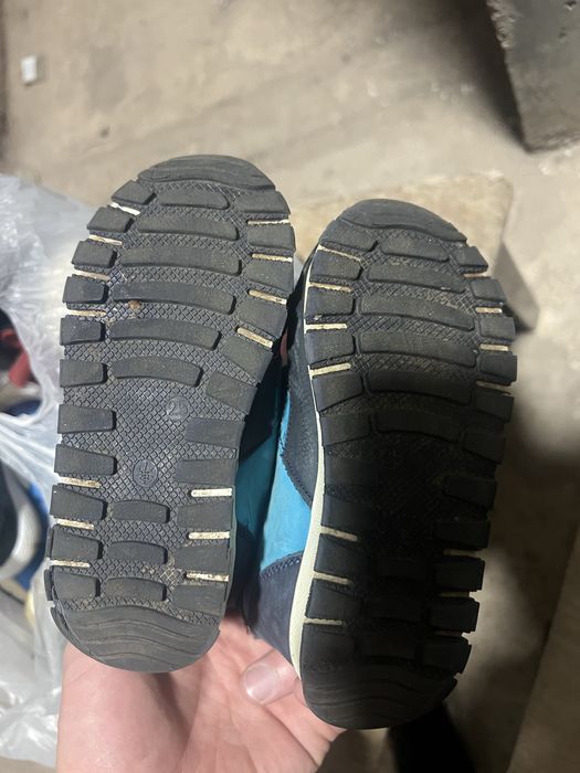 Продам зимние детские ботинки