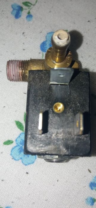 Electrovalva ..Presostat apa. Pompa apa.