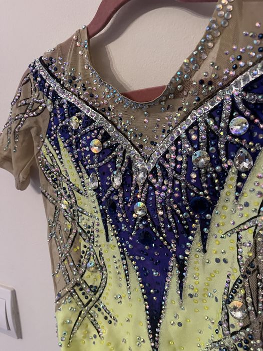 Трико за художествена гимнастика 6-8г. 116-130 см