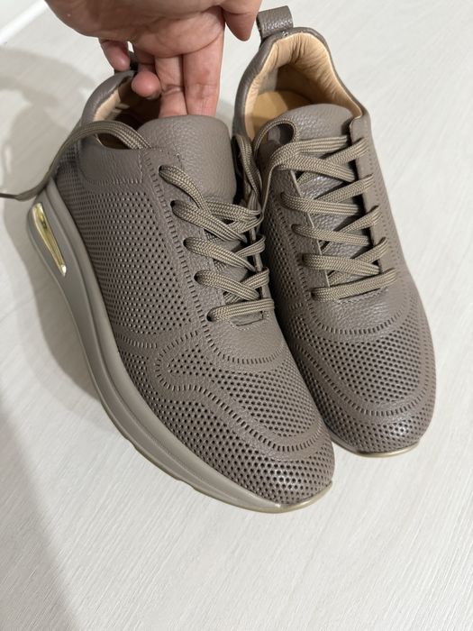 Ботинки крассовки женские