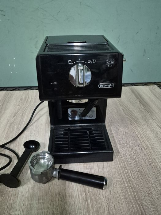 Кофемашина Delonghi