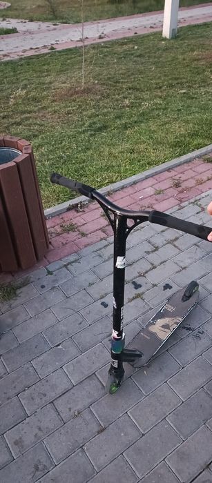 Продам самокат в полне неплохом состоянии
