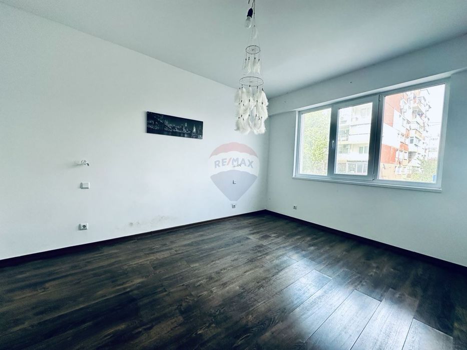 Продава се Тристаен апартамент в Балчик - 95 кв.м за 818 €/кв.м - Снимка #10