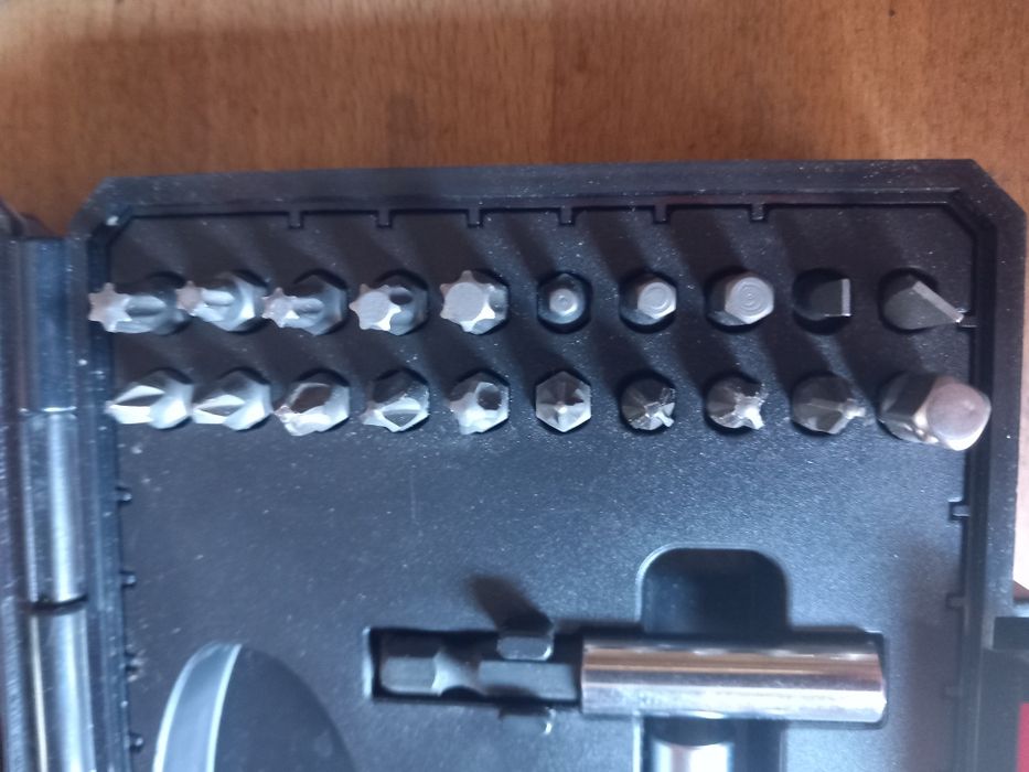 Trusa de biți și tubulare black&decker