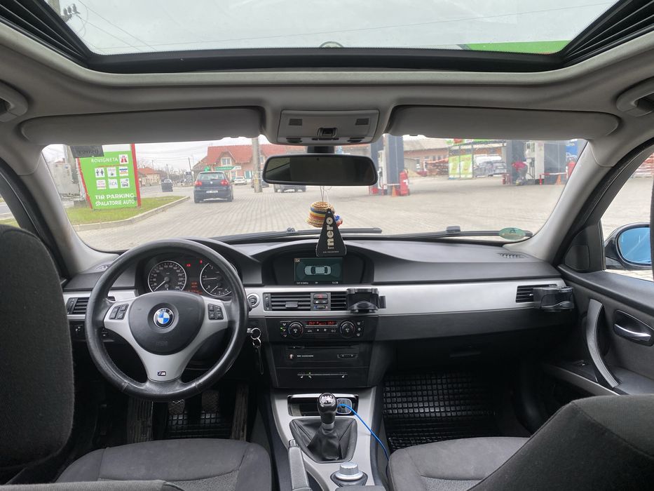 Vând bmw e90 320d 280cp
