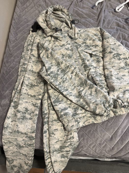 Костюм спортивный