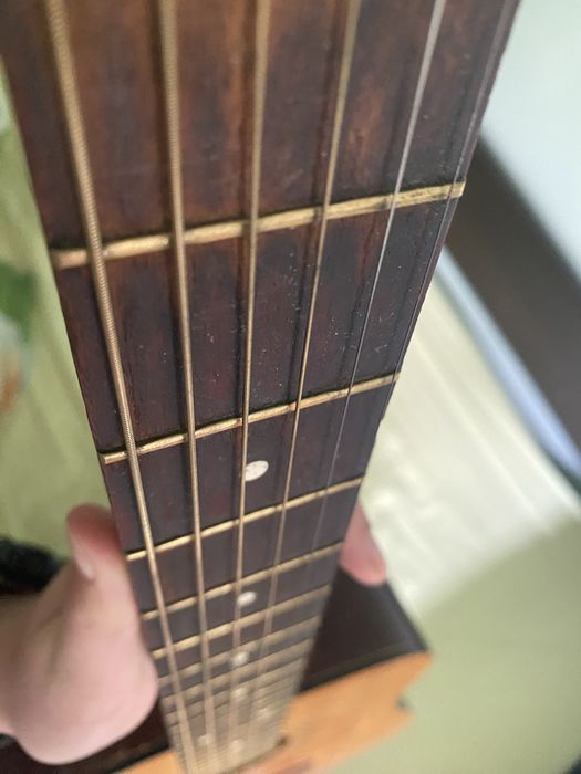 акустична китара кремона