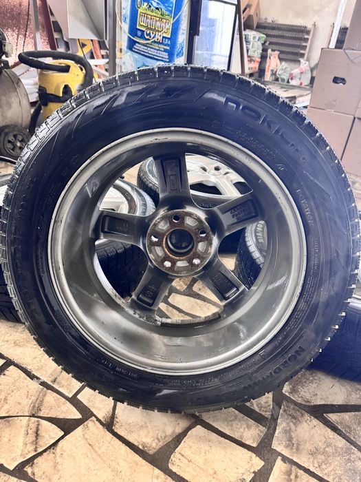 Шины липучка 215/60/17