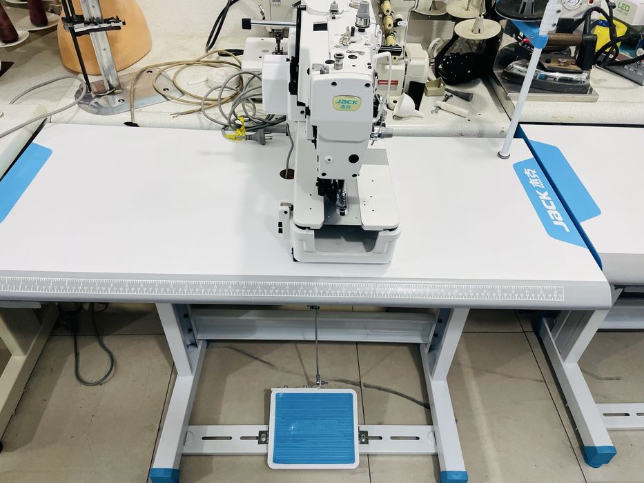 Jack tugma va petliya moshinkasi