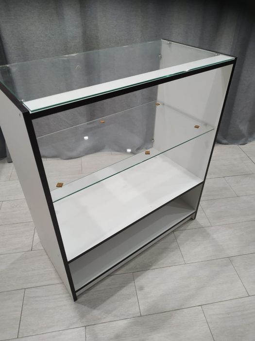 Витрина новая в наличии