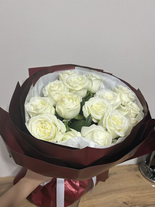 Белый роза 15 шт