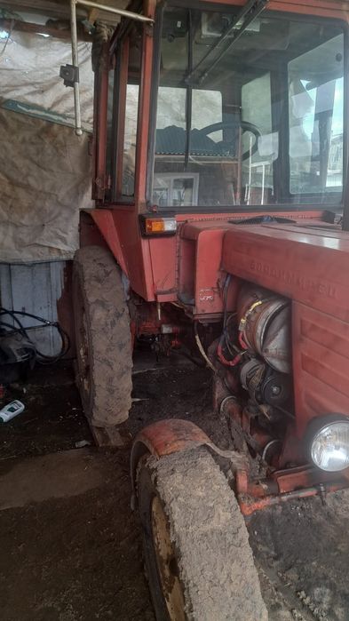 Продам трактор  т 25