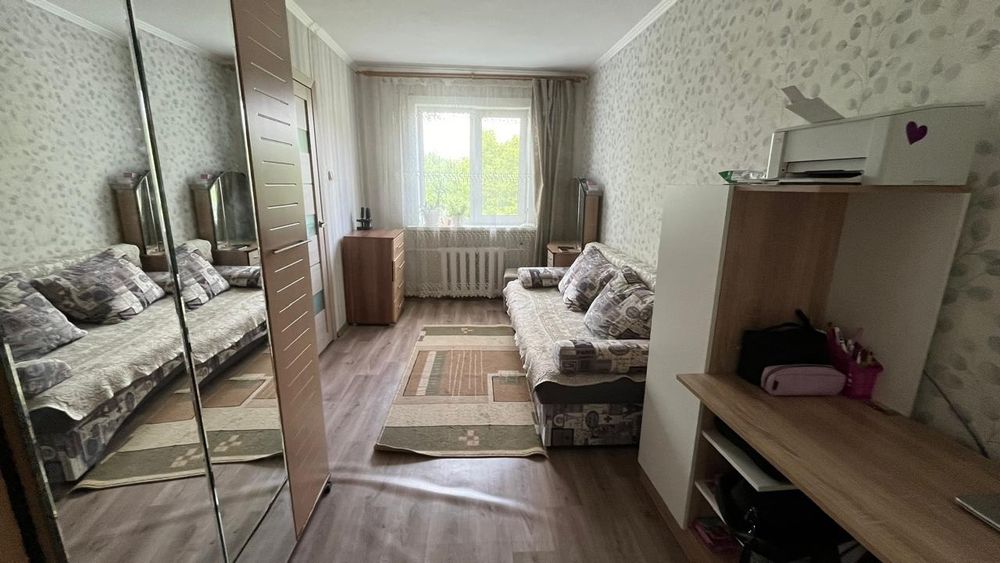 Продам квартиру 3-х комнатную