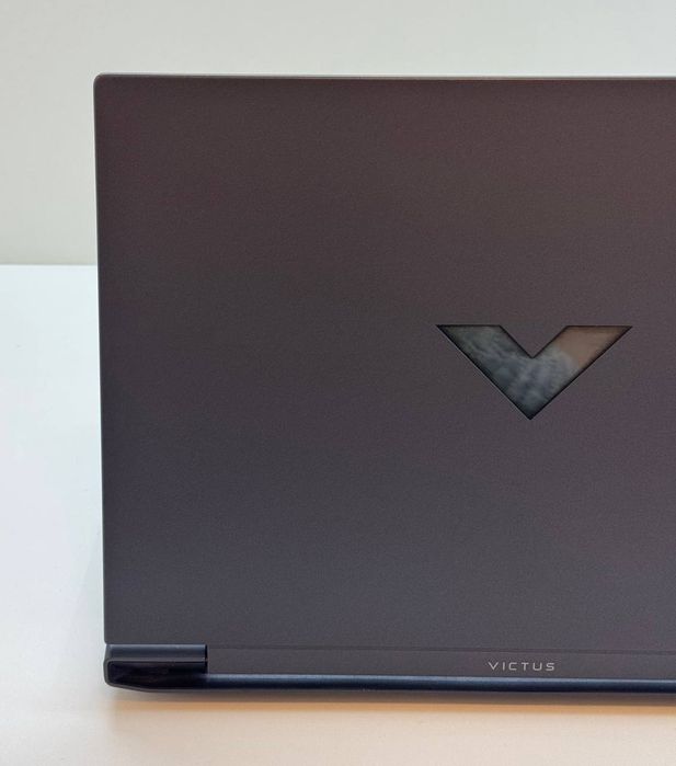 HP Victus — Ryzen 5 - 7535HS / DDR5 8GB / RTX 2050 4GB