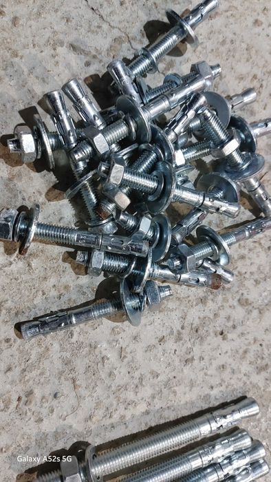 Cuie Pentru Constructii   10/4 , 20/6 10 KG    .