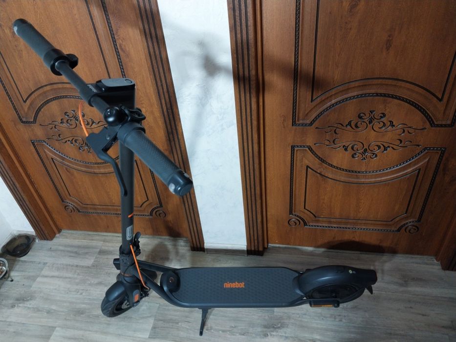 Ninebot F2pro электросамокат