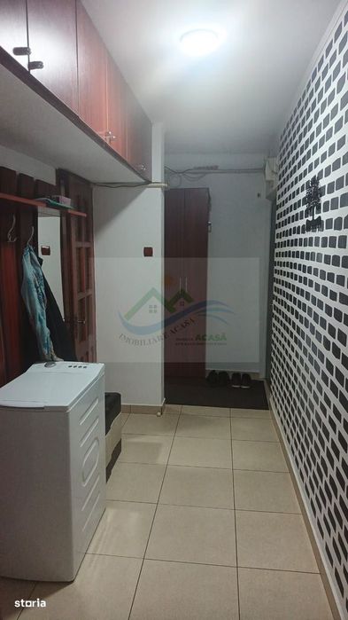Apartament 3 camere de vânzare .