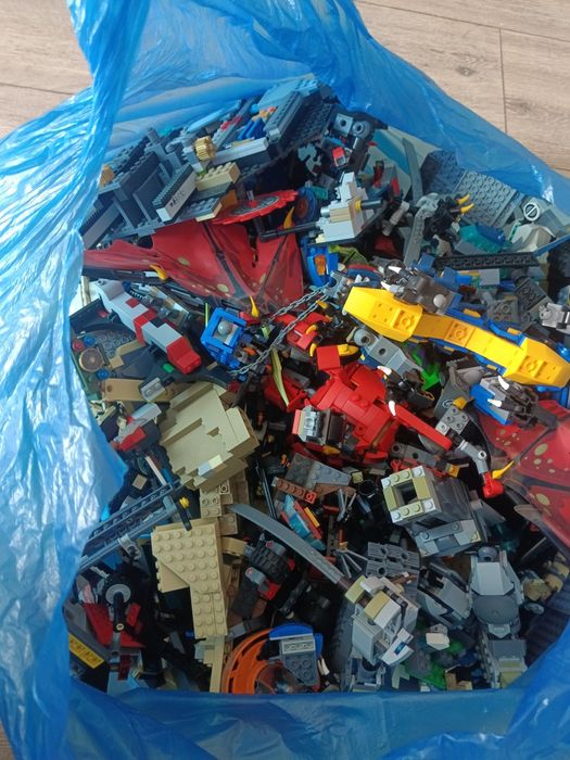 Продам большой мешок лего