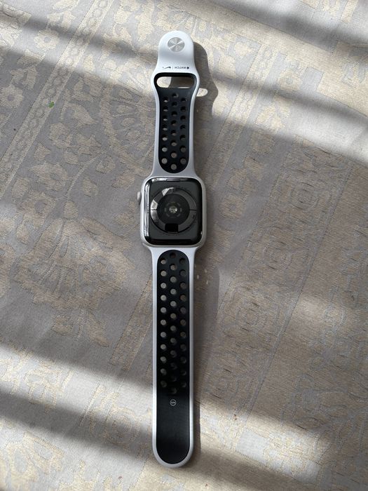 Apple watch series 4 nike+ 44mm