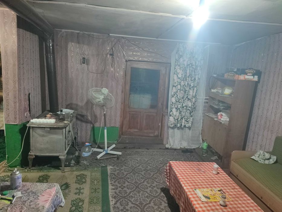 Тухлено таванско ателие - център
